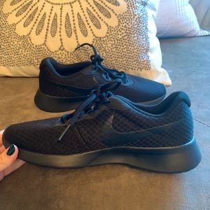 All Black Nike Tanjum Sneakers (Never worn)